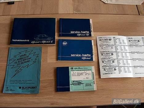 Alfa Romeo Sud - Original instruktionsbog, 3 x service hæfte, pava hæfte + sjov gammel hæfte fra Alfa Romeo/Blaupunkt omkring sikre og usikre modtage zoner med FM signal.. billede 15