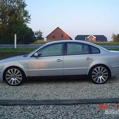 VW Passat 2.3 V5 **SOLGT**