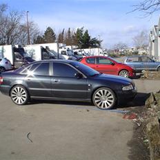 Audi A4 1,8 T *SOLGT*