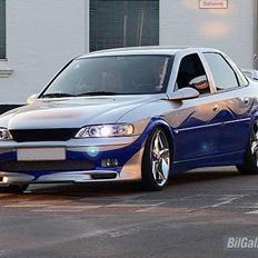 Opel Vectra B *SOLGT*