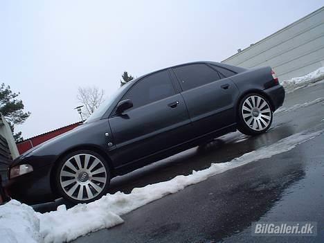 Audi A4 1,8 T *SOLGT* billede 9