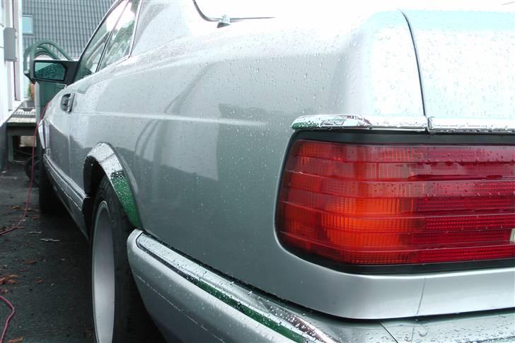 Mercedes Benz W126 - 500 SEC / 560 SEC - Ingen rust overhoved i denne 560er den står som ny efter en total renovering af bilen billede 12