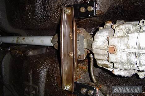 Opel manta a - Den monterede getrag 240 med kardan. Bemærk de hjemmelavede ophæng billede 17