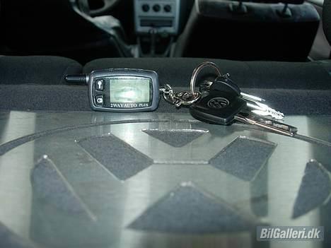 VW Polo 16v solgt - lea 825 alarm billede 19