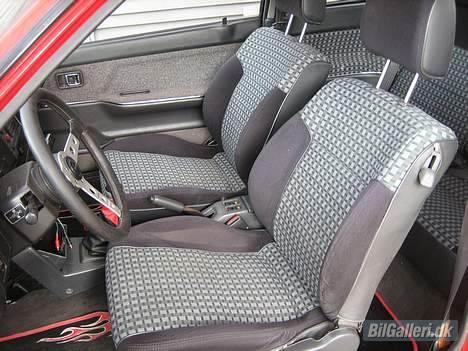 Mazda 323 GTX 2wd *Solgt* billede 13