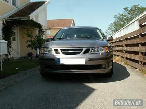 Saab 9-3 Sport Combi *Solgt* - jaa. Jeg er nu ret vild med fronten billede 1