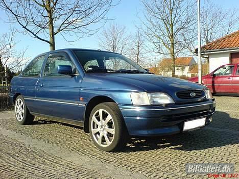 Ford Escort 1.8 16V CLX-Solgt- billede 14