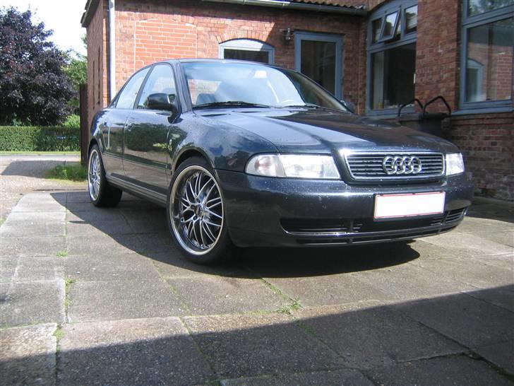 Audi A4 TURBO SOLGT billede 3