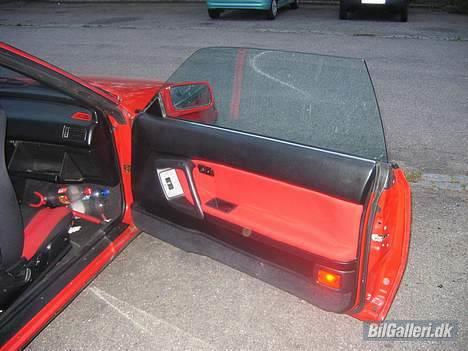 Toyota celica - stoffen er ændret... syntes at det så lidt kedligt ud før, så jeg skiftede det til det røde..... billede 20