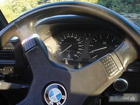 BMW E30 325i - Dansk Turbo Teknik, men hvor er turboen ? :( billede 13