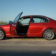 BMW 320i E46 Sedan