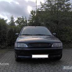 Ford Escort            DØD :( 