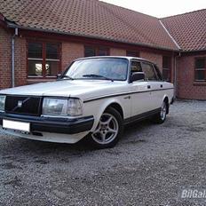 Volvo 240 GLT 2,3  