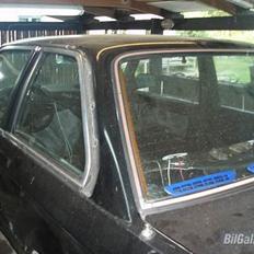 BMW E30 320i (solgt)