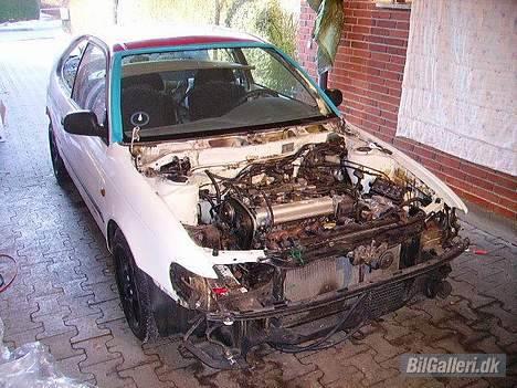 Toyota Corolla 20V Turbo Solgt - Ja det var så i opstarten efter at rusten var blevet lavet = ) billede 14