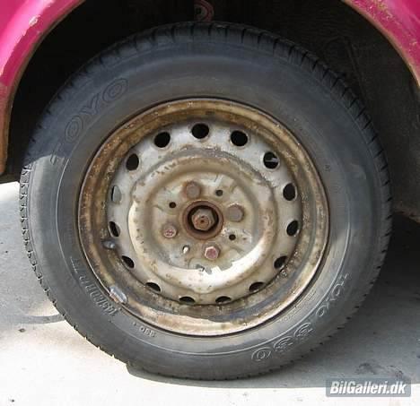 Fiat 127 - Albert - Solgt :/ - De gamle fælge, pænt klamme alligevel. billede 7