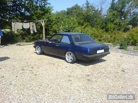 Opel ascona b billede 3