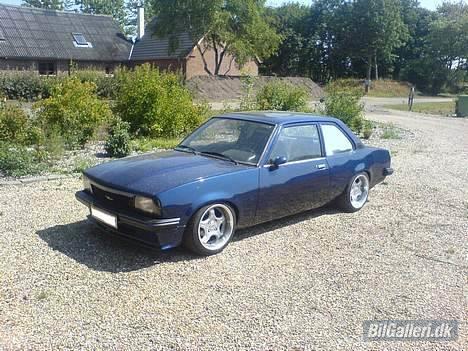 Opel ascona b billede 9