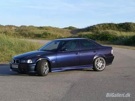 BMW e36 325i (solgt) - Her ser faven blå ud... billede 10