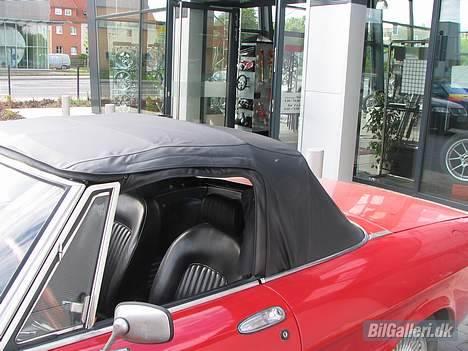 Alfa Romeo spider 1750 - SOLGT - - og fin ny kaleche billede 5