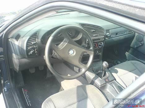 BMW 318i billede 13
