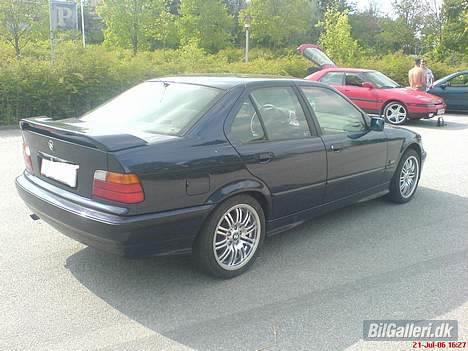 BMW 318i billede 18