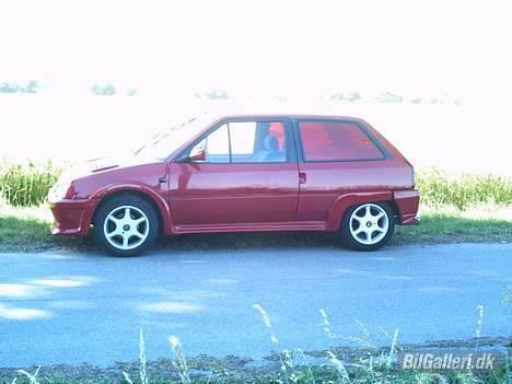 Citroën ax SOLGT - rød film billede 3