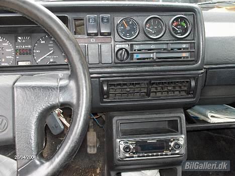VW 1,9 GTD Fire And Ice - Radioen flyttet ned hvor askebæret sad. ( ikke ryger bil.) billede 6