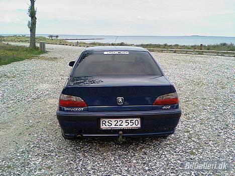 Peugeot 406 >>DØD<< - Har Sat Sparco Klister Mærke I Bag Ruden billede 1
