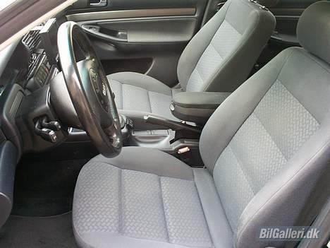 Audi A4 *Solgt* - nu med armlæn foran billede 13