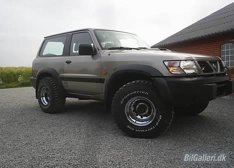 Nissan Patrol GR Y61 billede 3