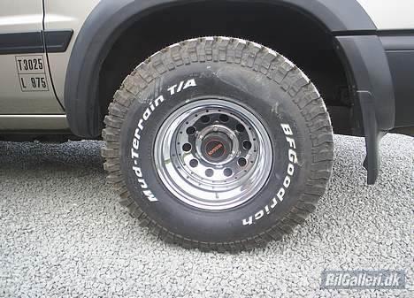 Nissan Patrol GR Y61 billede 4