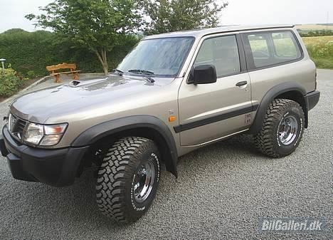 Nissan Patrol GR Y61 billede 7