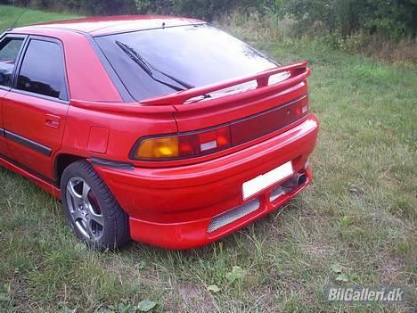 Mazda 323 F billede 4