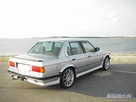 BMW E30 --- SOLGT! billede 9