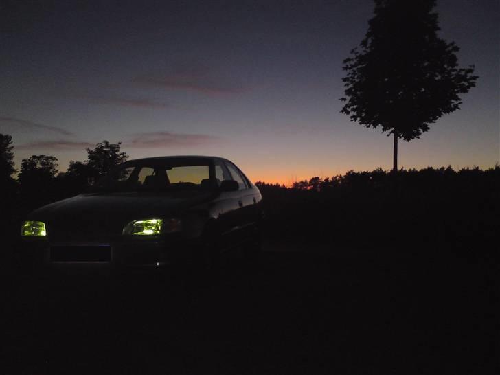 Toyota Carina E RIP billede 1