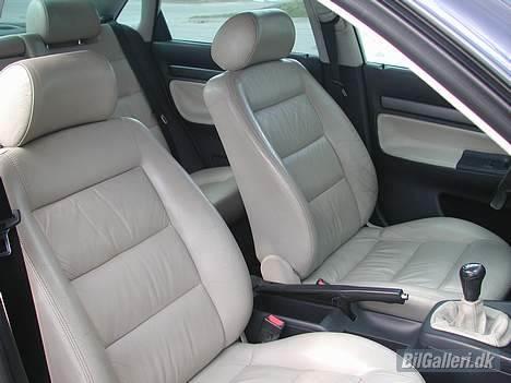 Audi A4 1,8 ** SOLGT** billede 6