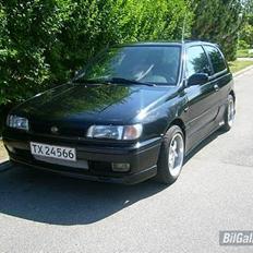 Nissan Sunny SR *SOLGT*