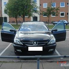 Peugeot 607 V6