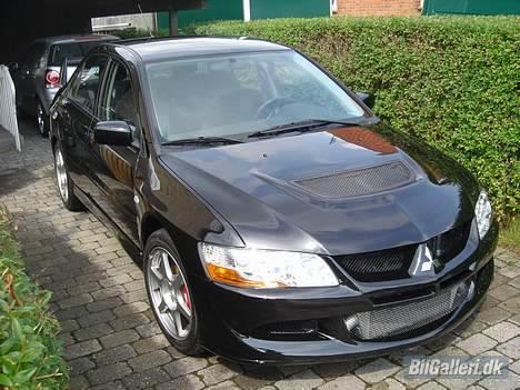 Mitsubishi Lancer Evolution - mangler en carbon hjælm..  billede 4