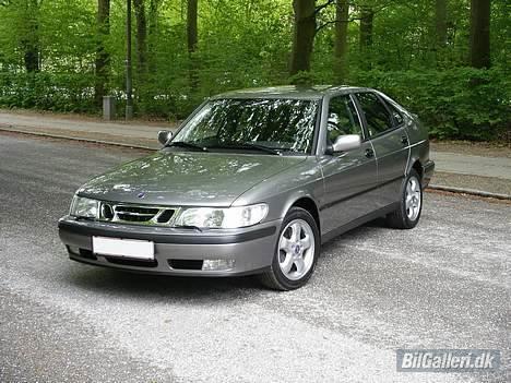 Saab 9-3 2.0t Jubi - Det gjorde godt med en gang lakforsegling! :) - Billedet er taget d. 16/5-06 af undertegnede! :) billede 16