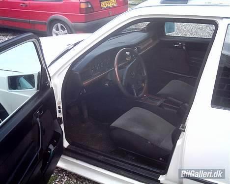 Mercedes Benz 190E SOLGT billede 8