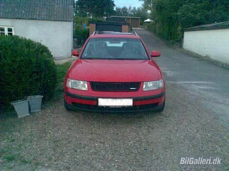 VW Passat Variant TDI - Oetinger gitter + box monteret billede 5