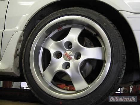 Mazda 323 4wd Turbo SOLGT - 16" Oz volcano med 195/40-16 Yokohama Racing dæk billede 6