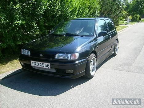 Nissan Sunny SR *SOLGT* billede 1