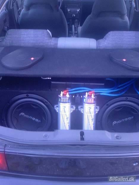 Mazda 323 F 1.8 GT ^^Solg^^ billede 6