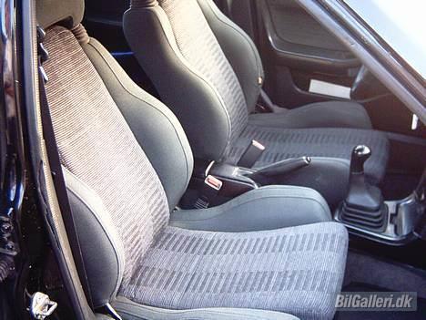 Mazda 323 F 1.8 GT ^^Solg^^ - Kabine billed mere.. billede 8