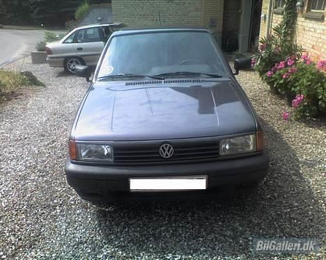 VW Polo 1,3 Coupé (SOLGT) - Poloen forfra billede 2