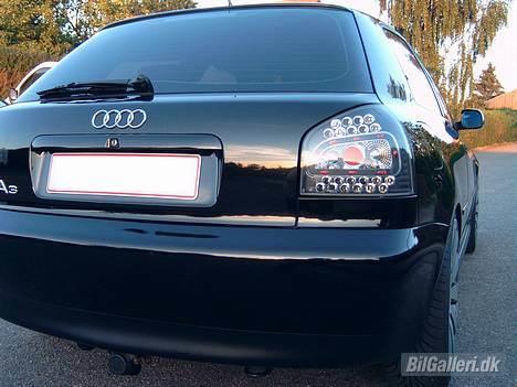 Audi A3 1,6 16v Ambition SOLGT - - Bagfra billede 4