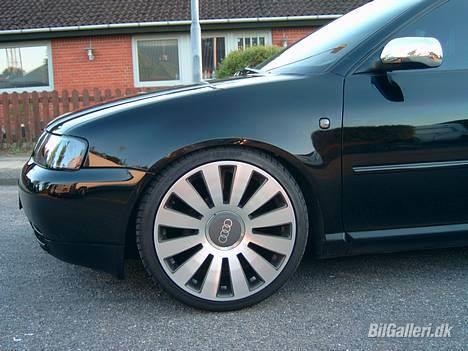 Audi A3 1,6 16v Ambition SOLGT - A8 19´´ fælge.. Crom spejle billede 10